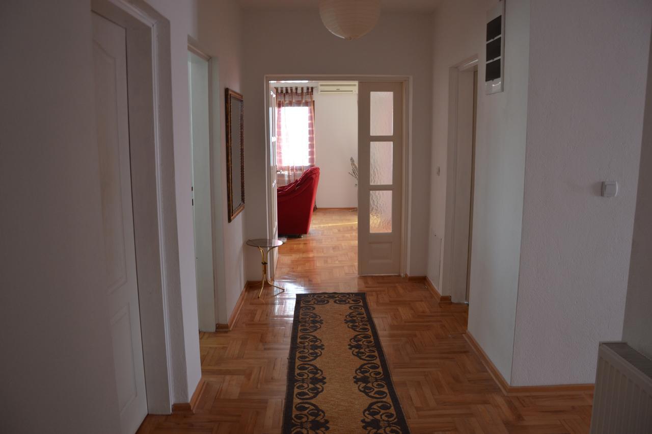 Poseidon Apartment Ni Extérieur photo