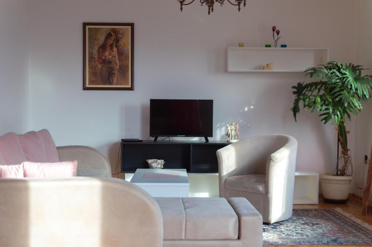 Poseidon Apartment Ni Extérieur photo